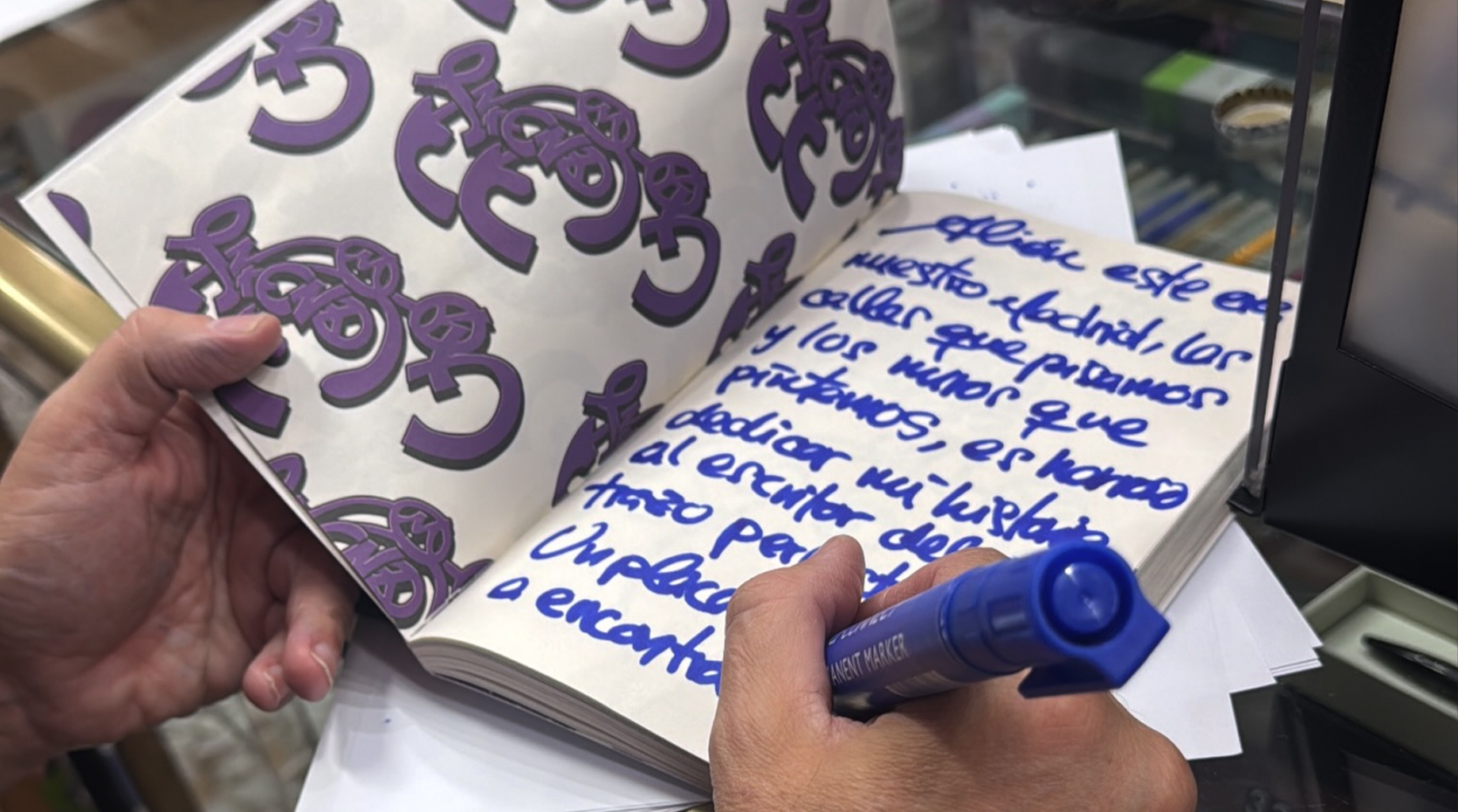 Gran afluencia en Alcalá de Henares en la presentación de los libros de graffiti de Anteno y Koler en Grafiletra