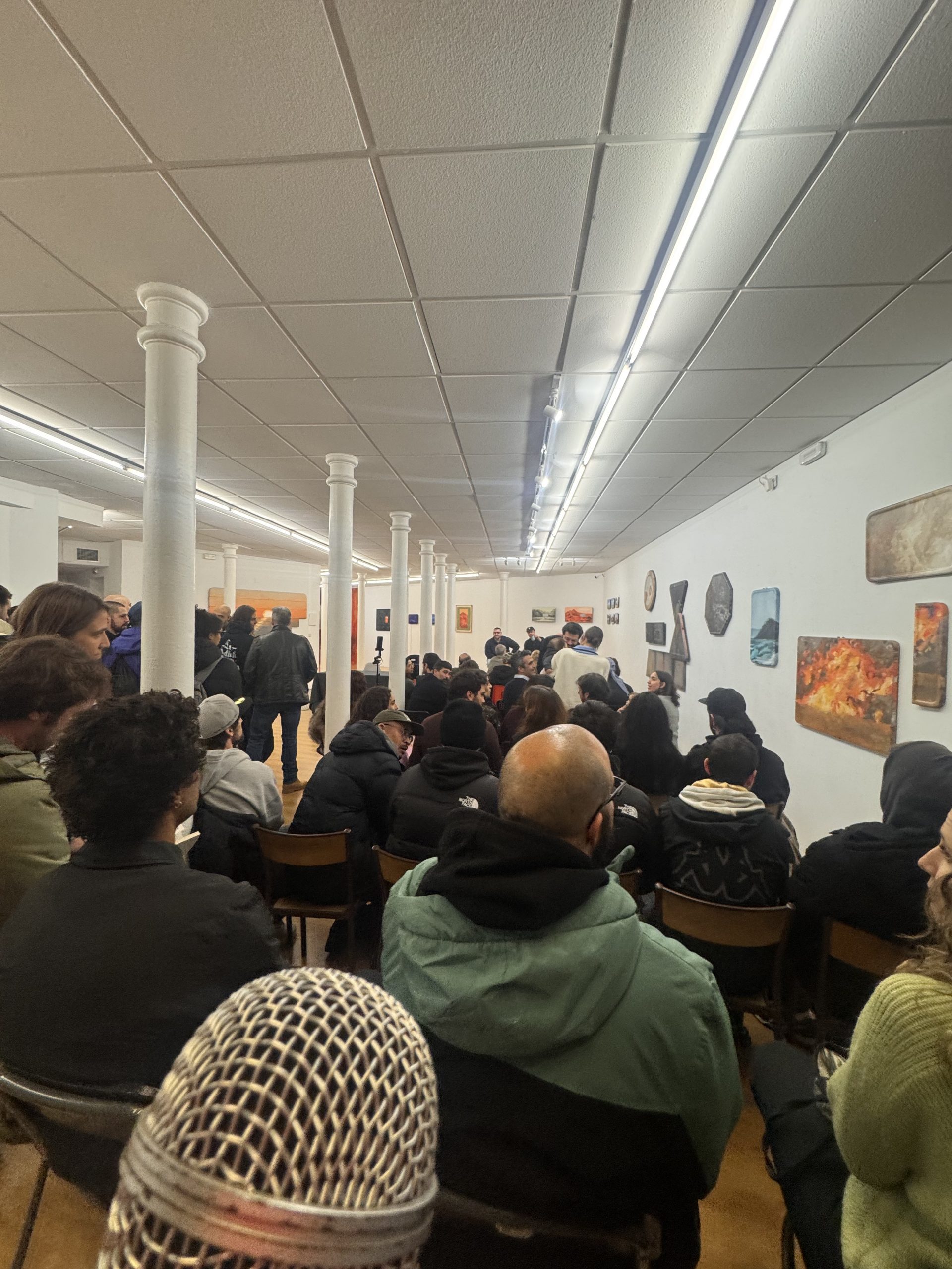 Desde la basura: caminar Madrid y pintar lo que otros desechan